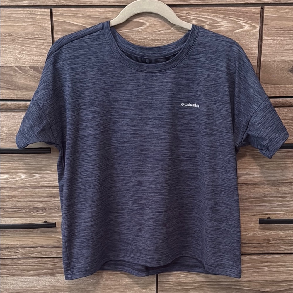 Columbia Weekend Adventure Short Sleeve T-Shirt Size Medium Navy Blue